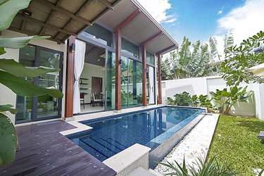 Pool, Garden and Terrace Area